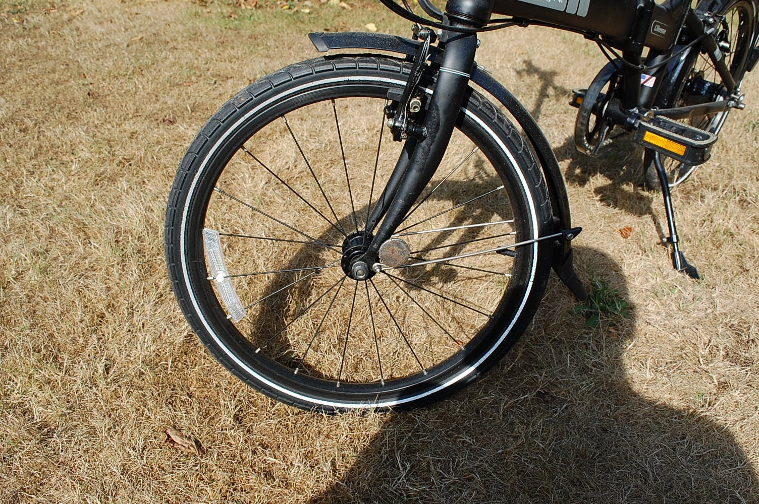 Dahon Vitesse lightweight Aluminium folding bicycle - 5 speed + accessories.