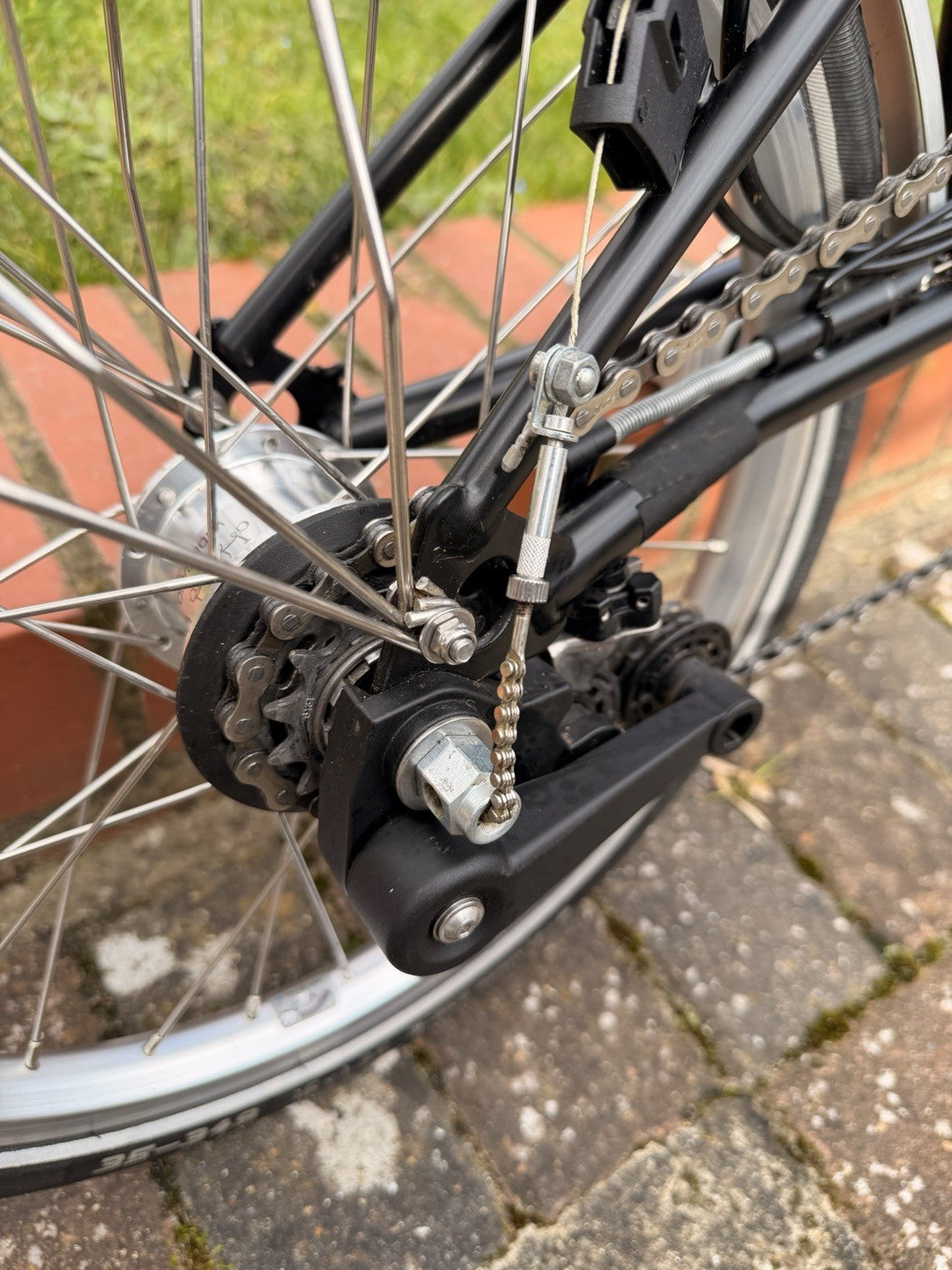Brompton C Line Folding Bike 6-Speed matte black Good Condition