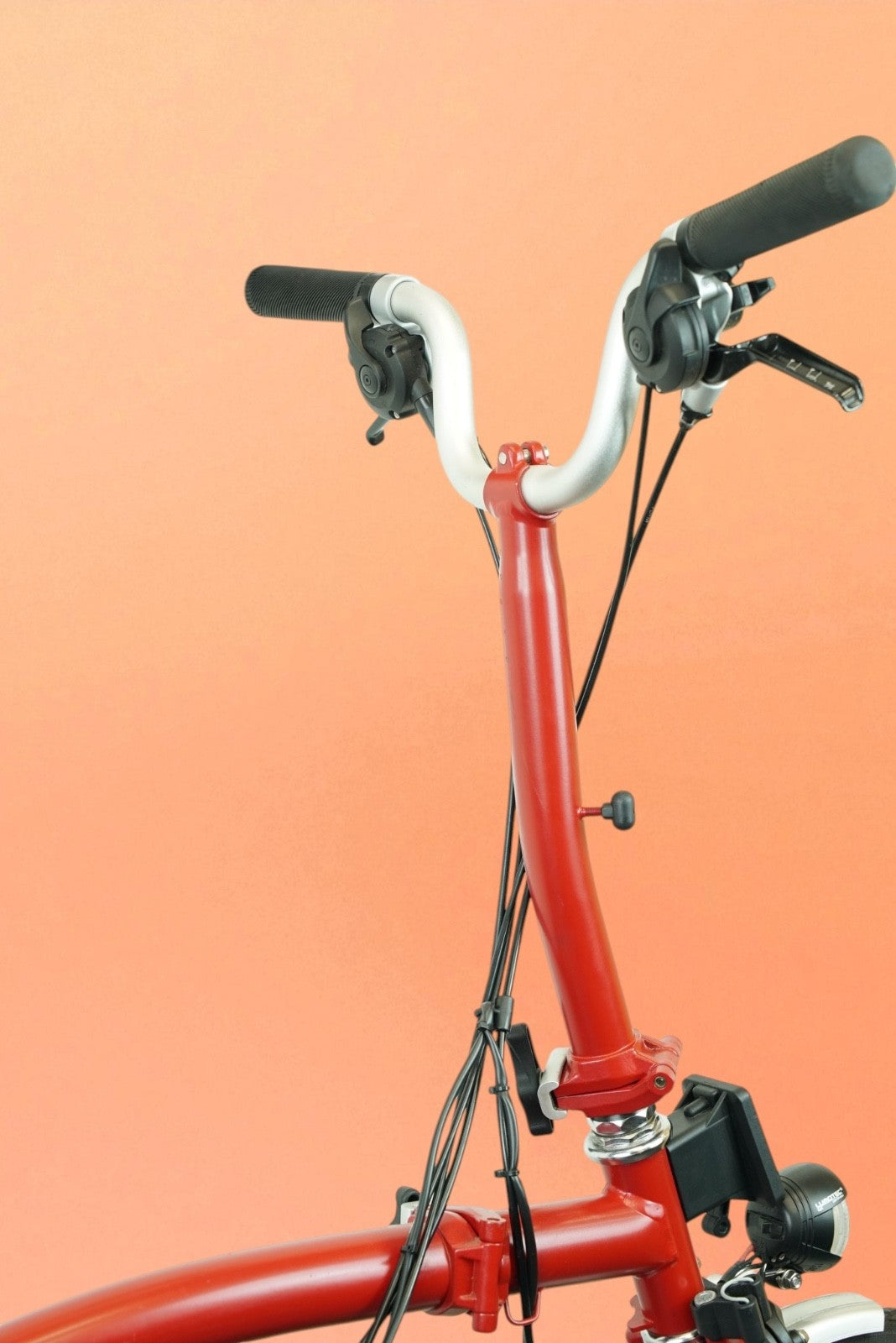 Brompton M6L (C Line Explore) - Dynamo Lights - Red