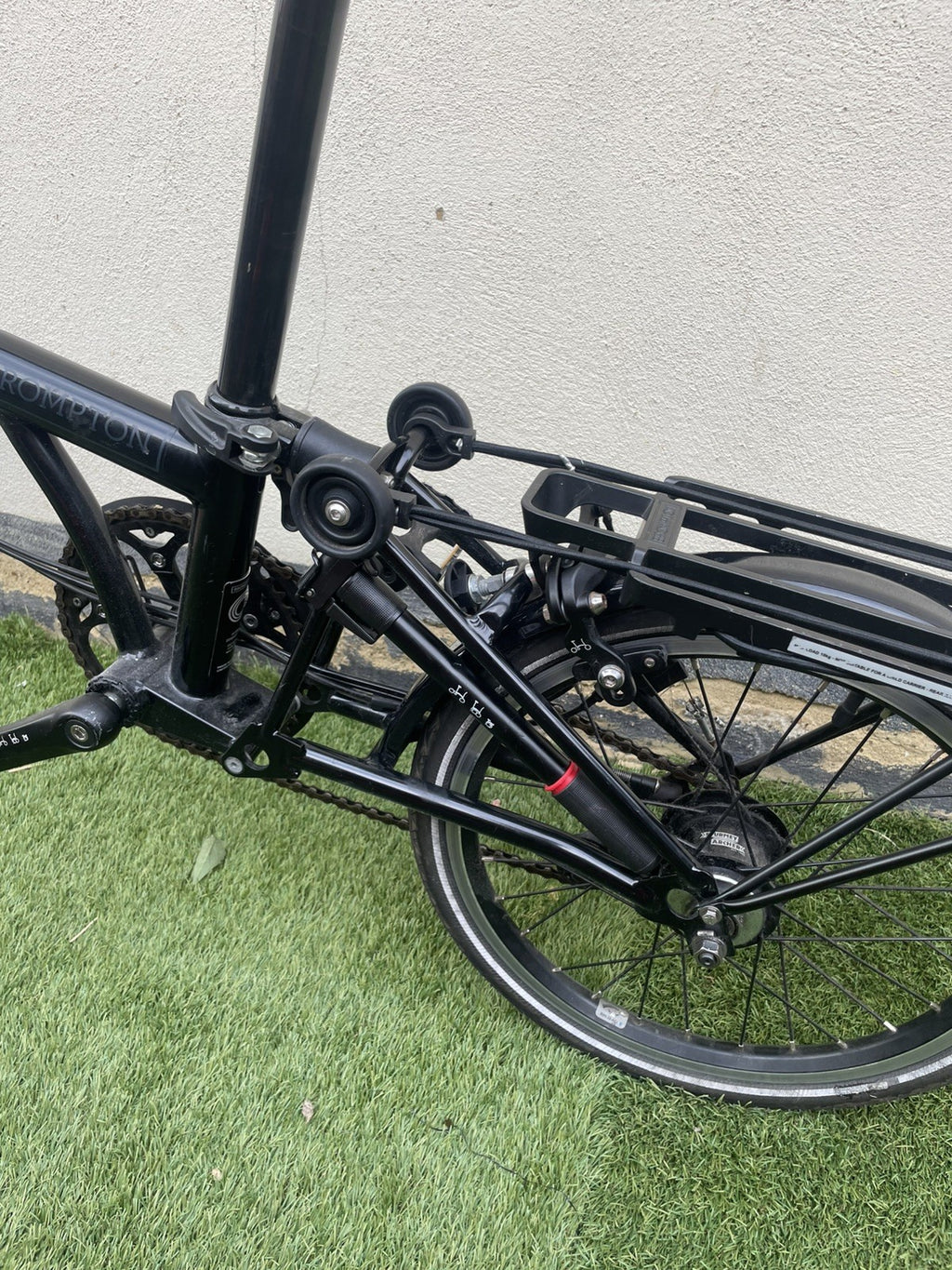 Brompton C Line M6L Black Edition Roller Rack 6‑Speed