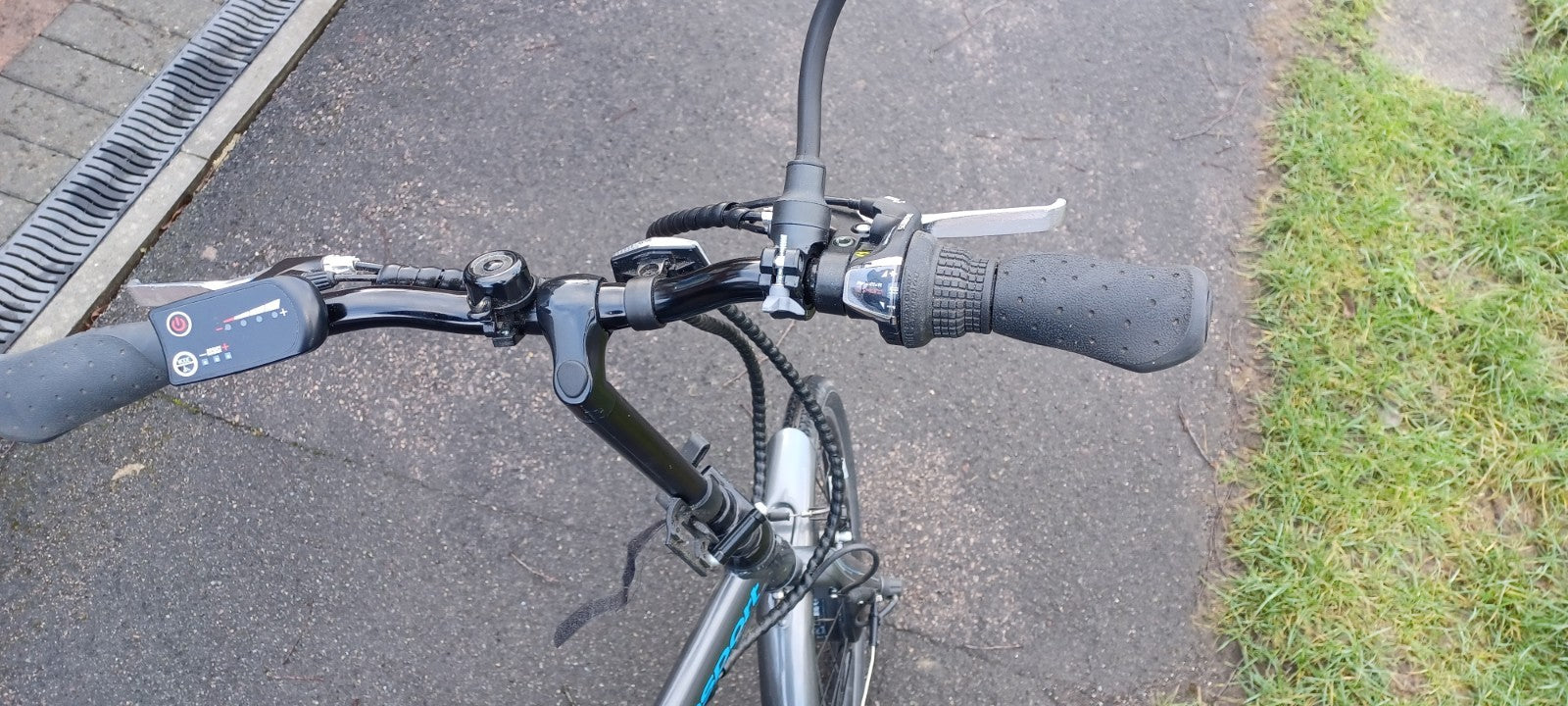 Apollo E Transport Power Assisted Folding Bike