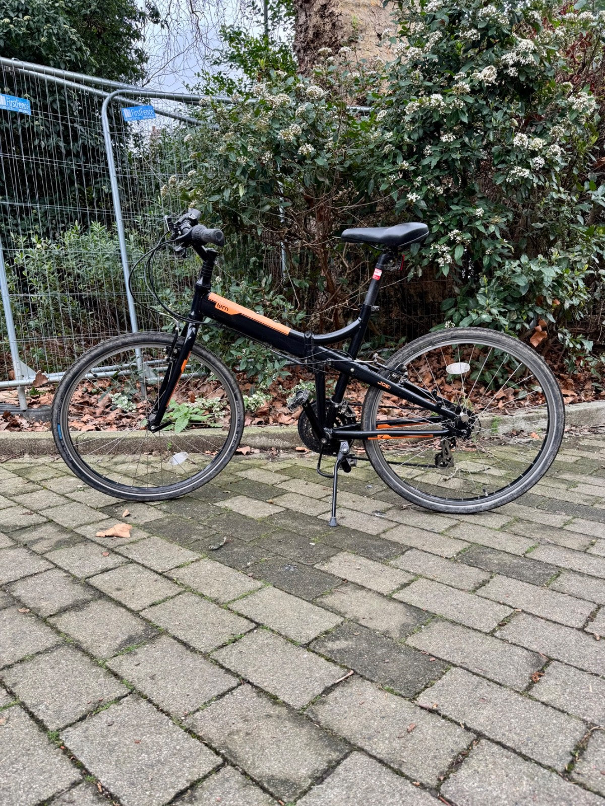 Tern Joe C21 Full Size Folding Bike Medium Frame Unisex Good Condition