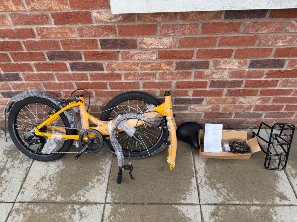 DeMarche: Yellow Aluminium Folding Bike, Size: 123 20.5 x 55cm