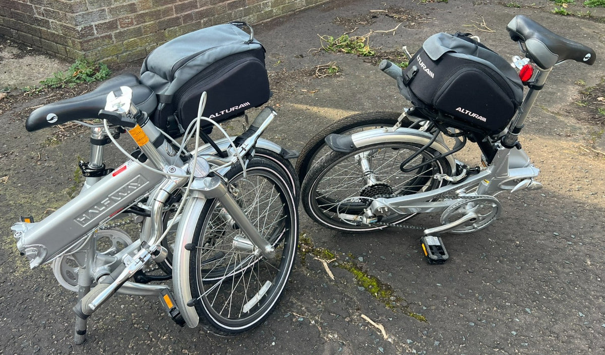 2 x Giant Halfway Folding Bike 20'' Wheels 7-Speed silver frame