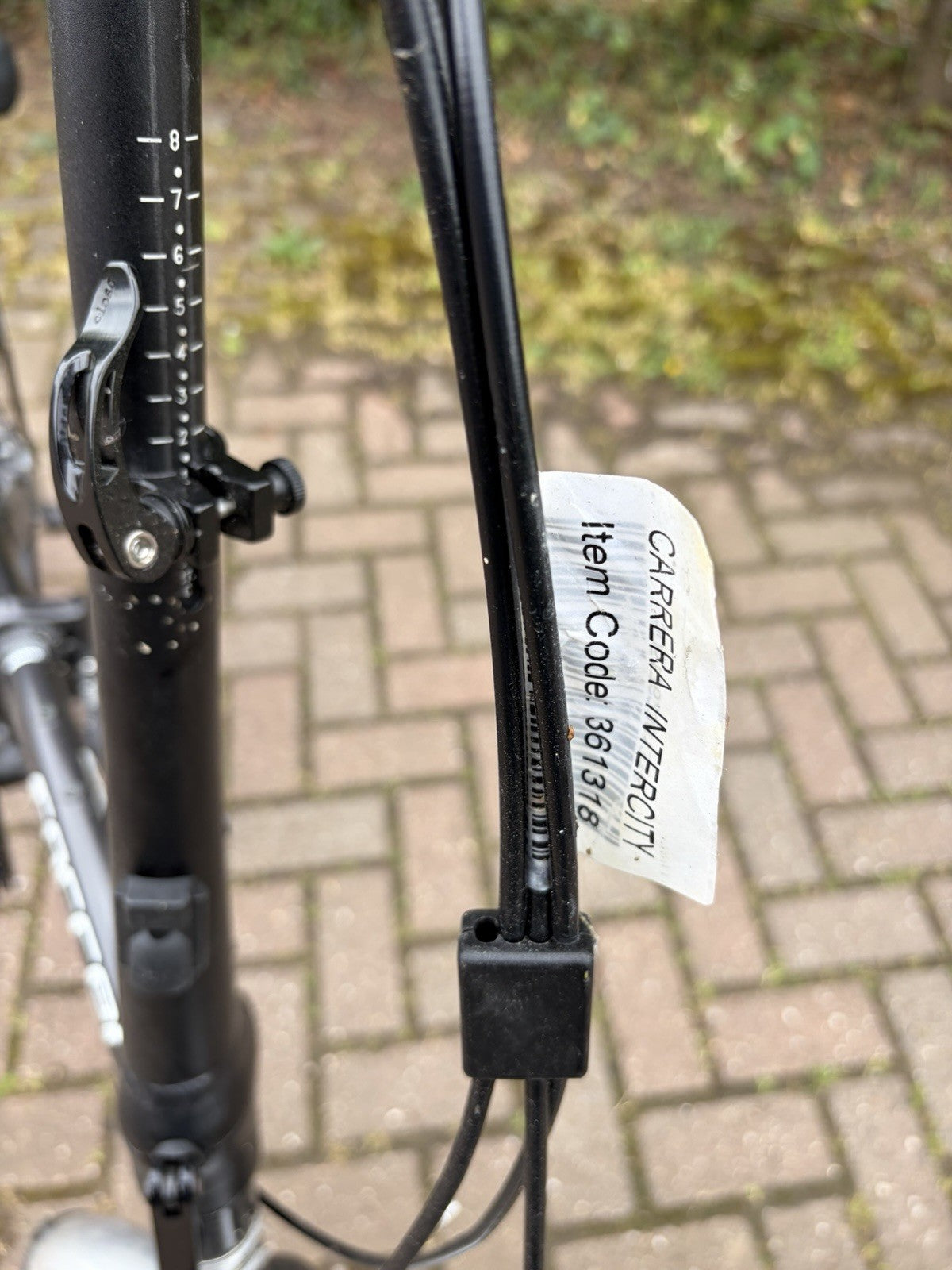 Carrera intercity  Folding Bike (Halfords}. 20" Wheels. Ideal for Commuting.