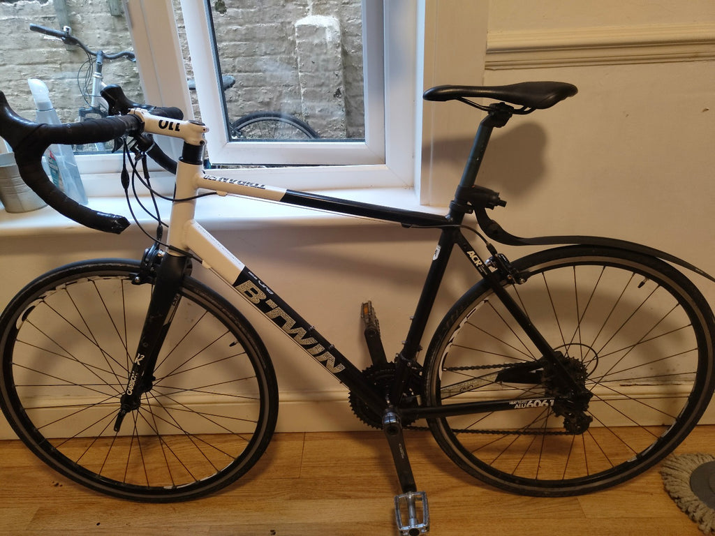 Btwin triban 520 road bike large