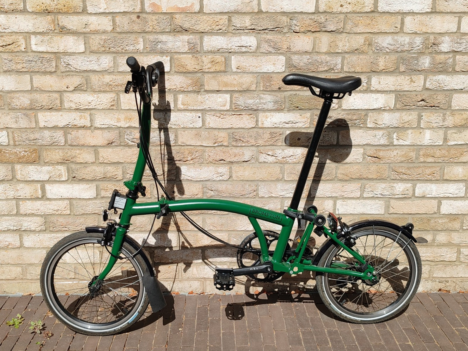 2024 Brompton C Line 6 Speed Folding Bike – Racing Green – Great Condition