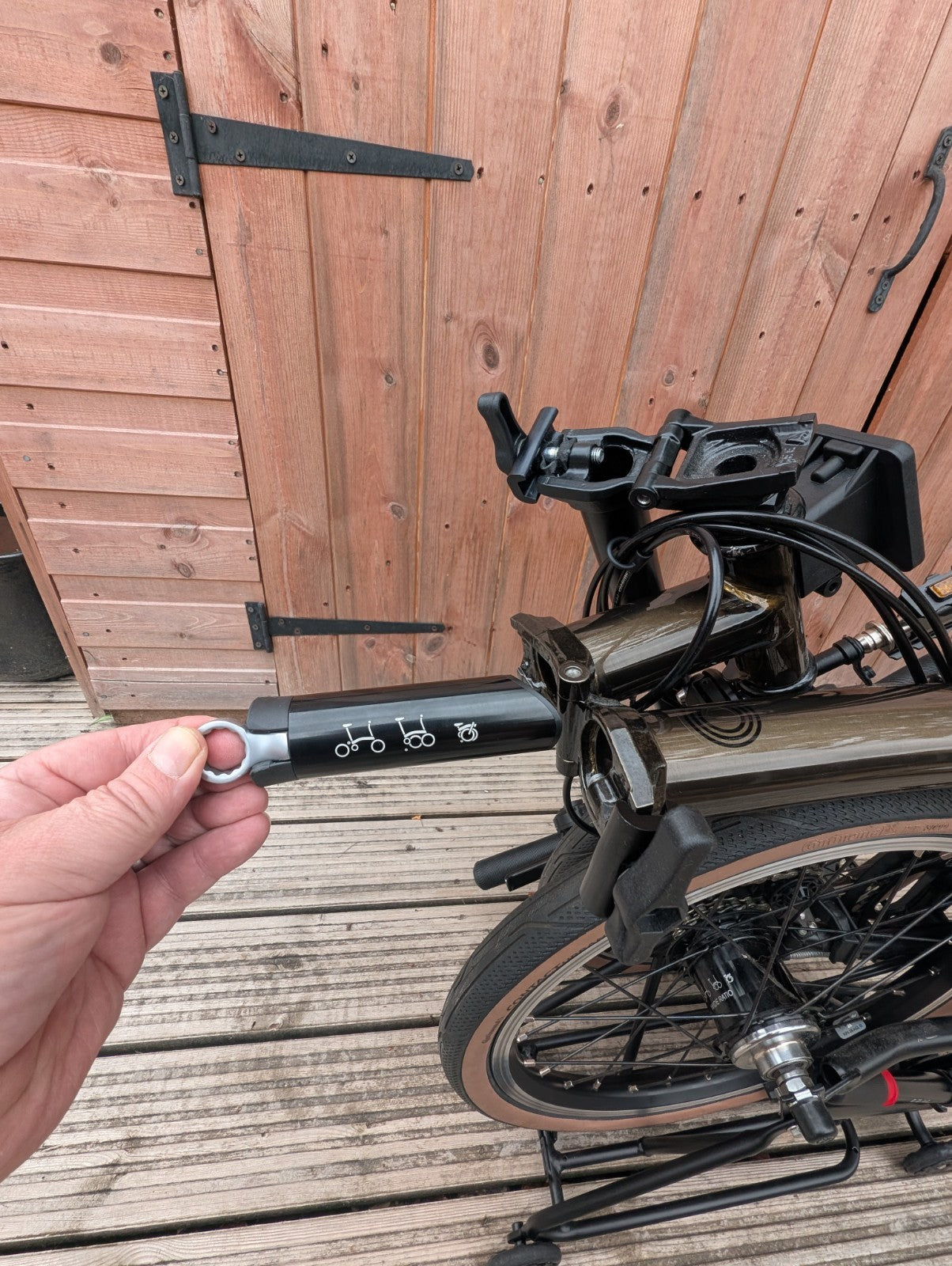 Brompton C Line Explore 6-Speed Black Lacquer Mid