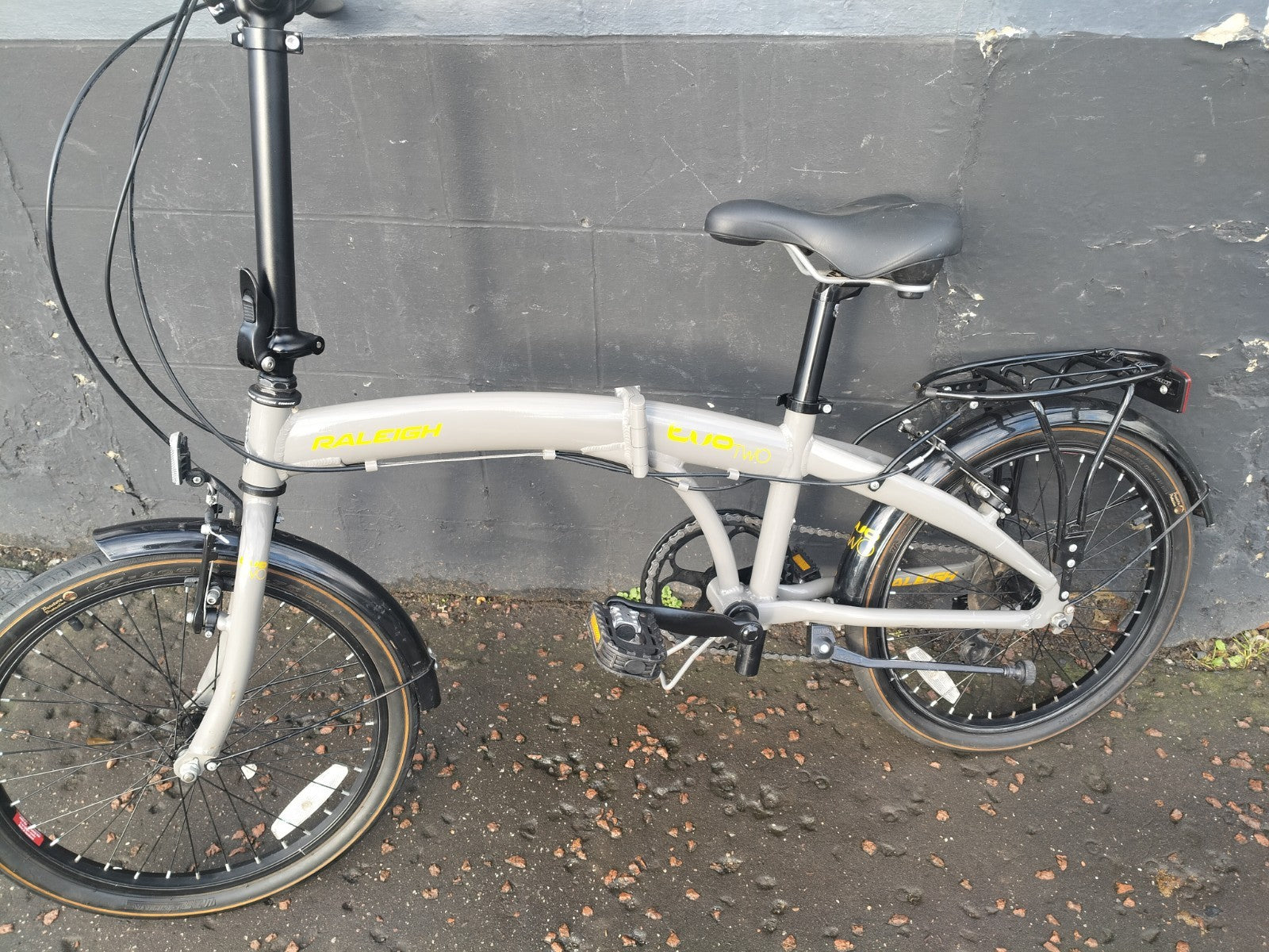 Raleigh Evo Two Folding Bike Aluminium FullyAdjustable Handlebars Seat Great Con