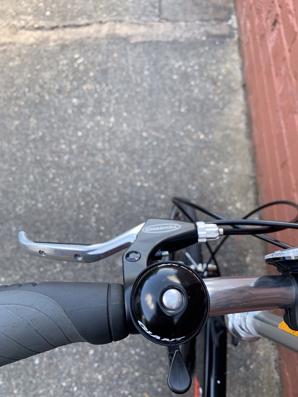 Giant Halfway Aluminium Folding Bike 20" Wheels, 7-Speed, Folds Into Bag