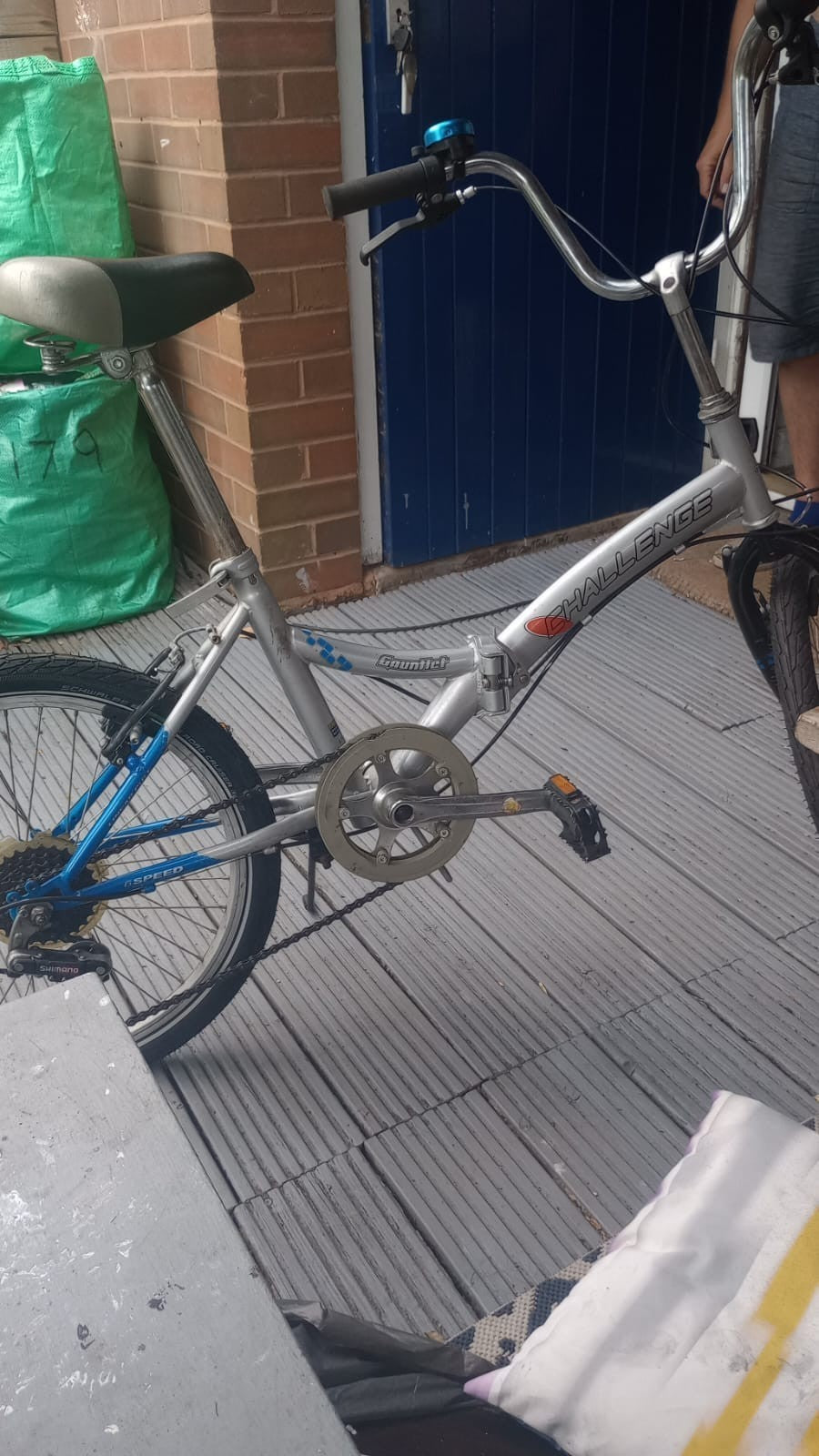 Folding Bike - Challenge Gauntlet 6-speed Silver