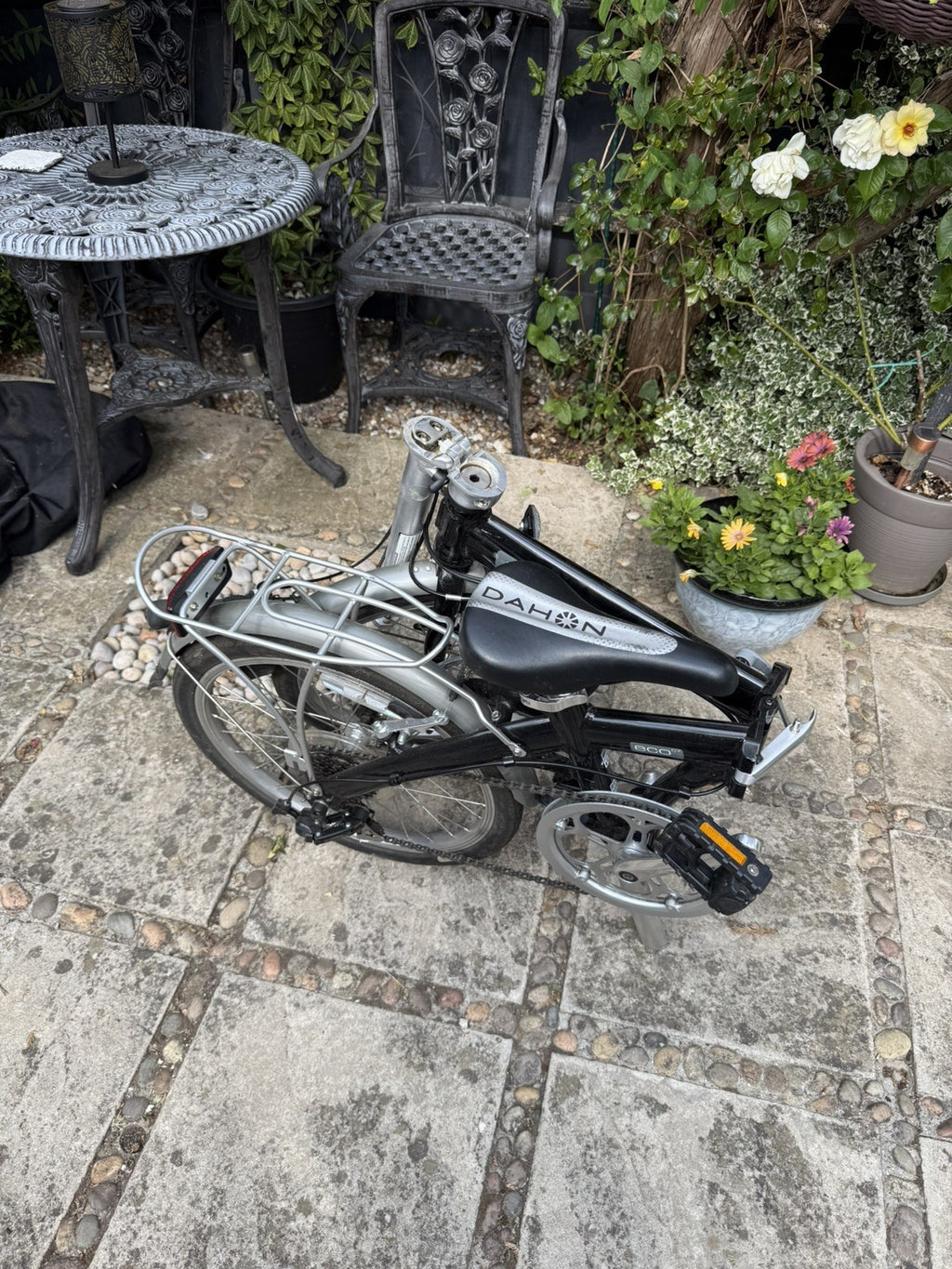 Dahon Eco C7 Folding Bike with 7 gears + storage bag