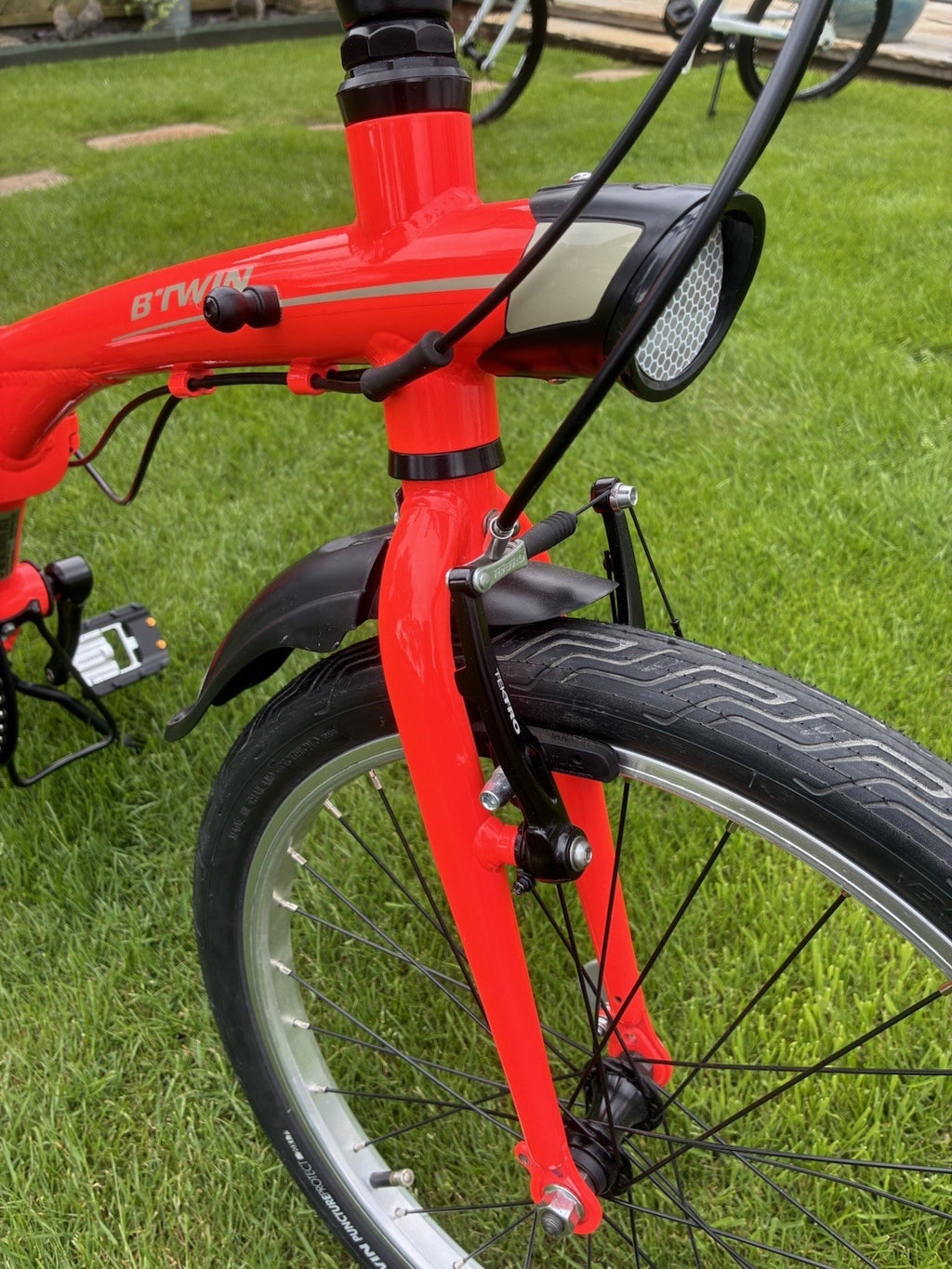 B'TWIN Tilt 500 Folding Bike 20 in Aluminium Red. Also a Cross CRF300.