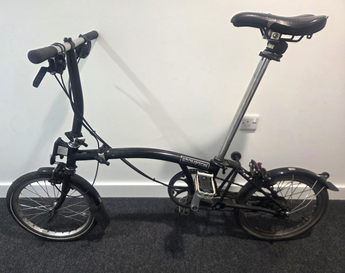 Brompton 2020 Folding Bike 16 in Black with Mudguards, Flat Bar, Caliper Brakes
