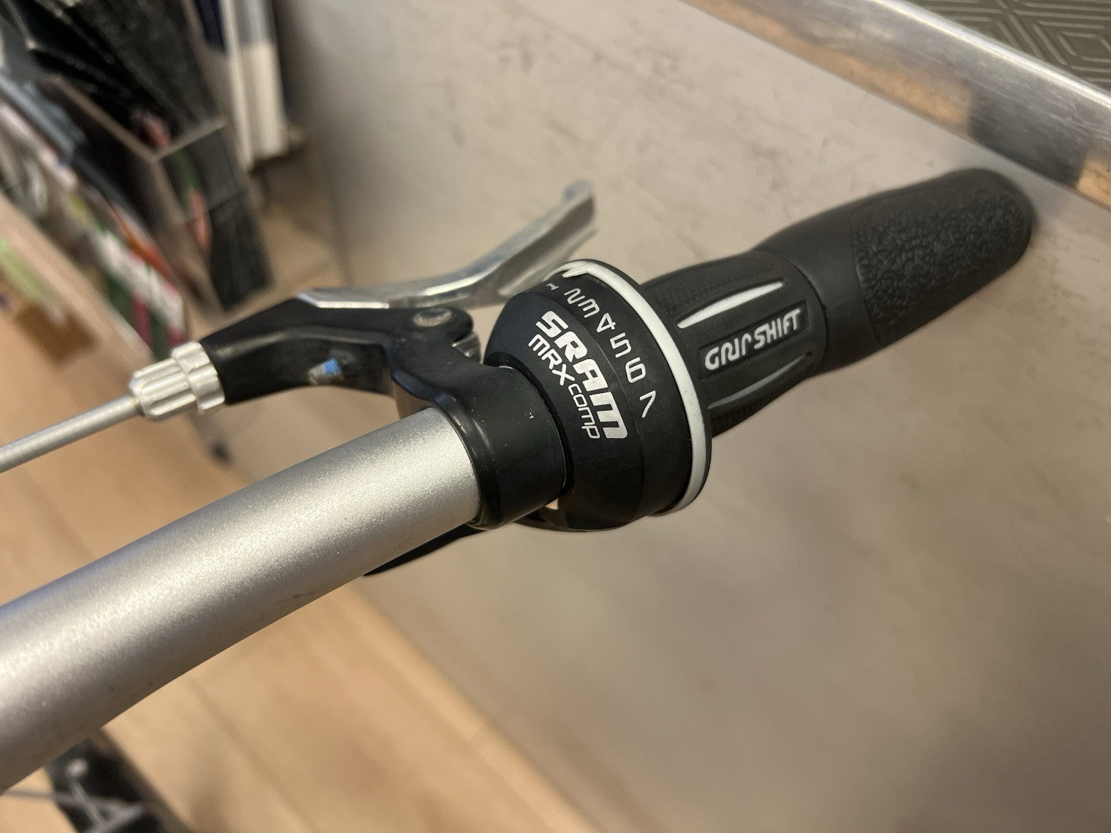 Used Dawes Kingpin Folding Lightweight Seatpost Pump Silver Traditional Bike