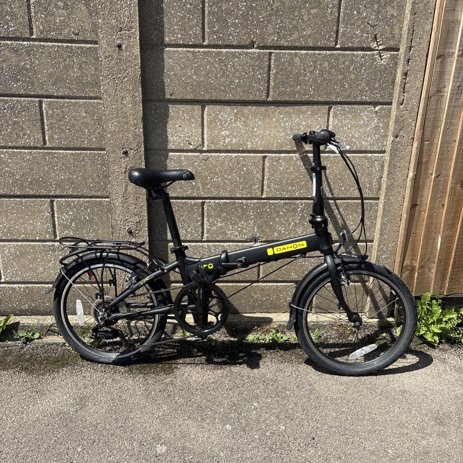 Dahon Hit 6-Speed Folding Bike Matt Black, Lightweight