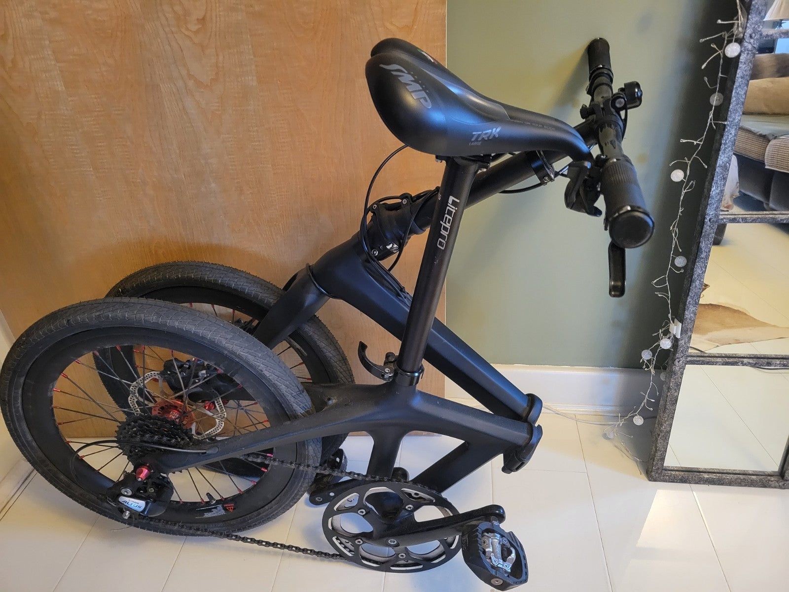 Full Carbon Fibre Foldable Bike 20", matt black, free pumps & lubriacnt