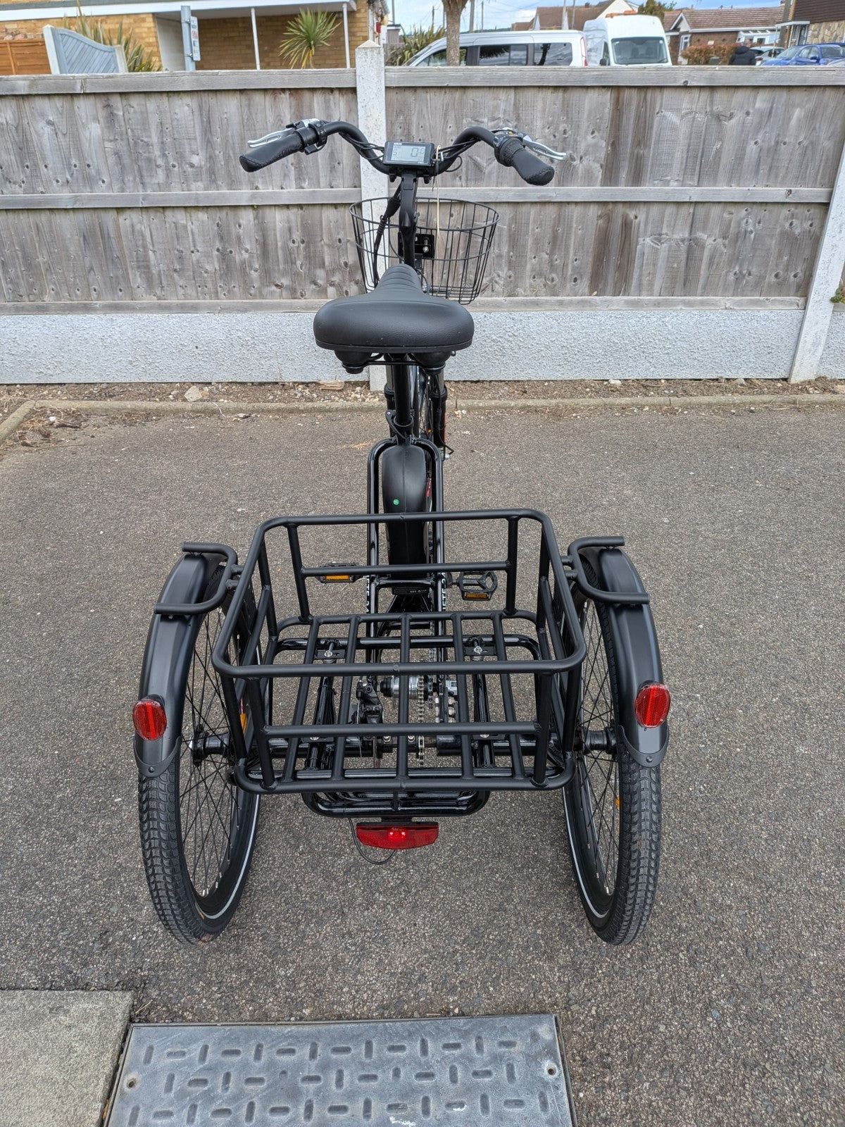 Jorvik Jet E 24 Folding E L E C T R I C Tricycle,24" WHEELS, EX Display Model