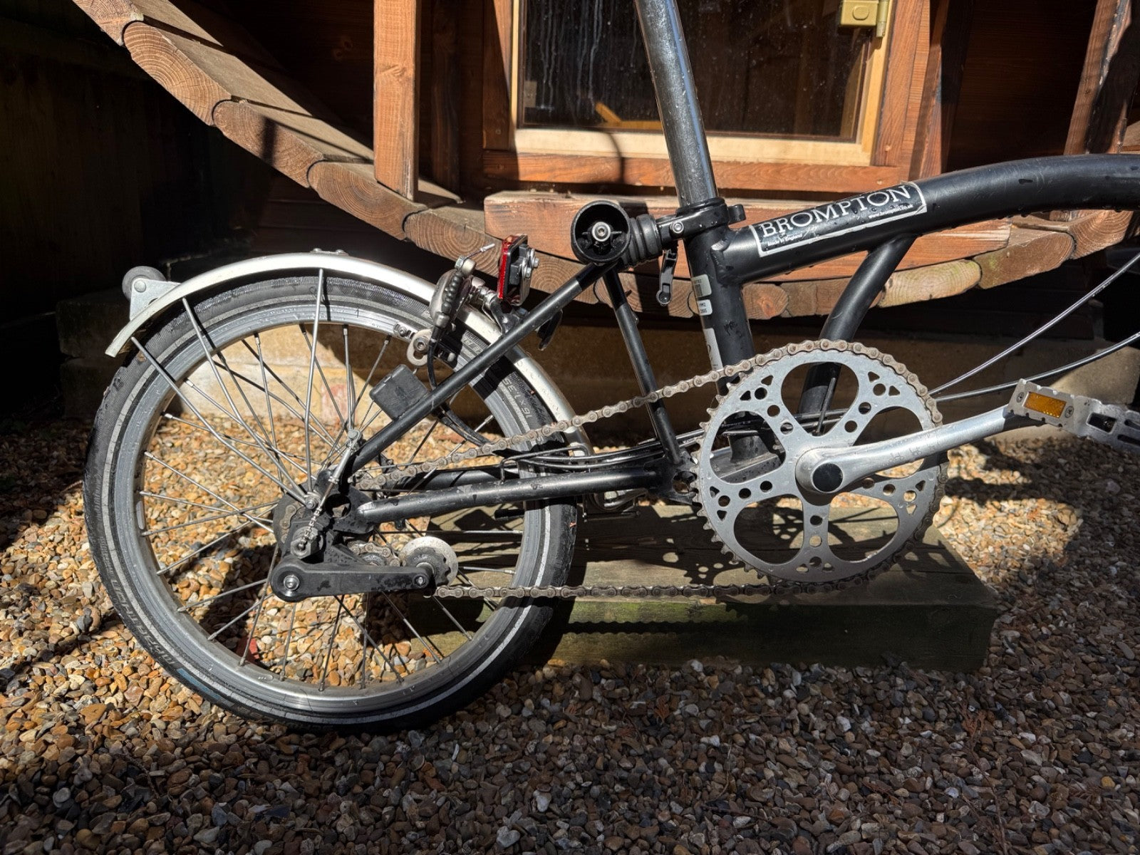 Iconic Brompton M6R Folding Bike 3 Speed Gloss Black The Ultimate London Commute