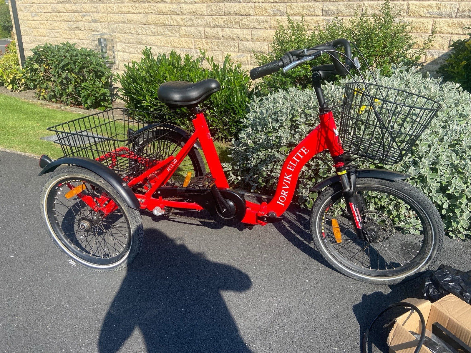 Jorvik Elite Folding Tricycle - 3 Wheel Trike with Basket
