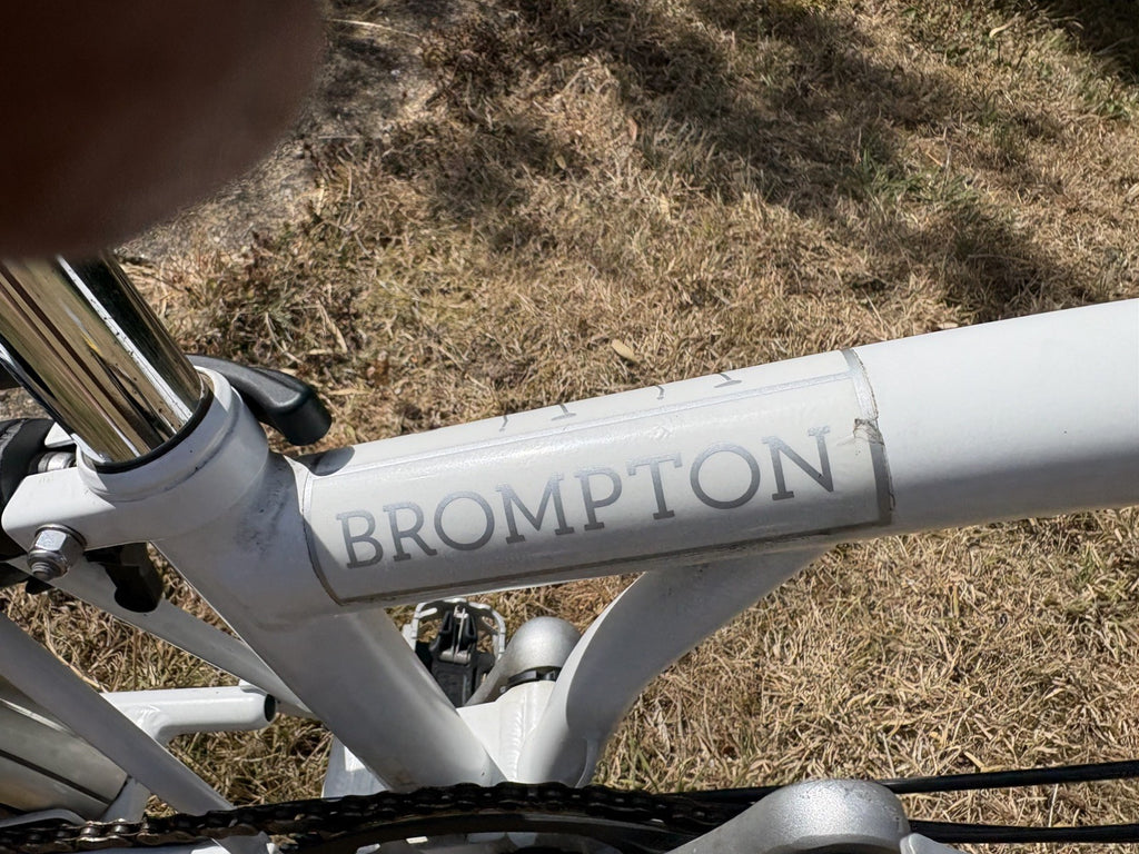 Brompton M3L Folding Bike 3Speed, Papyrus White Excellent Condition, Barely Used