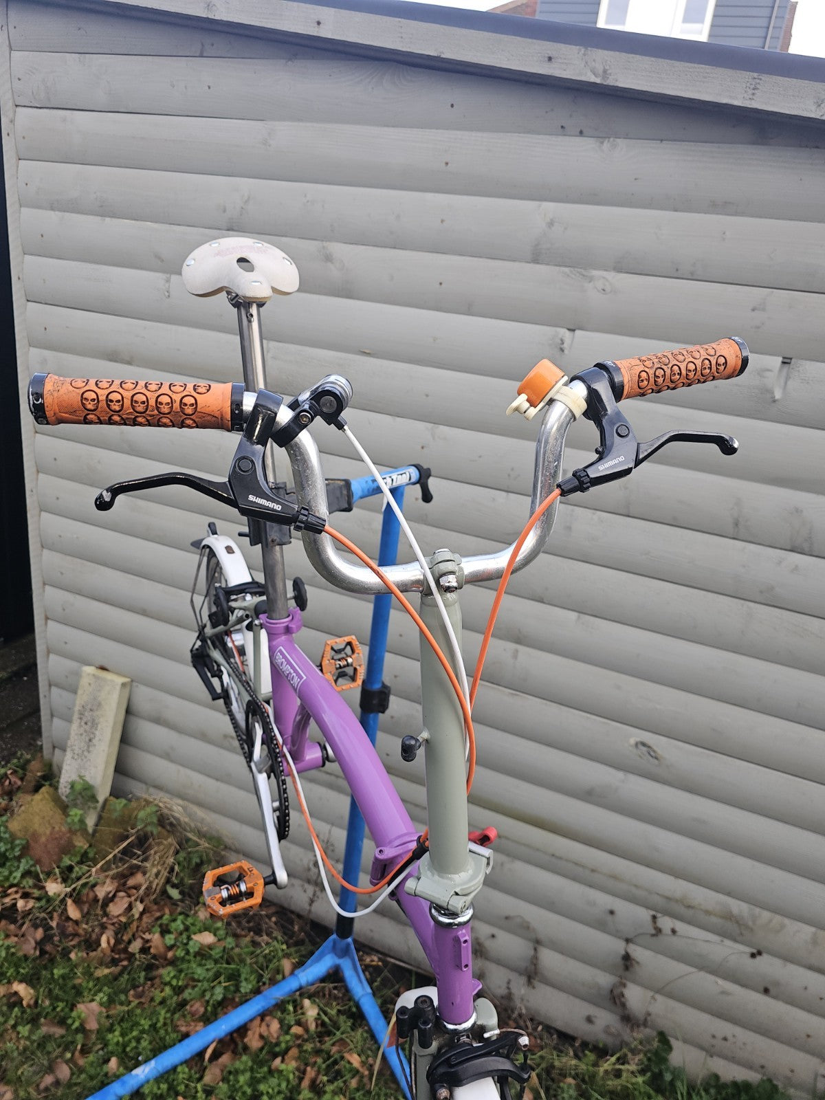 Bespoke Brompton S3L - titanium seatpost, Brooks saddle, unique colours and more