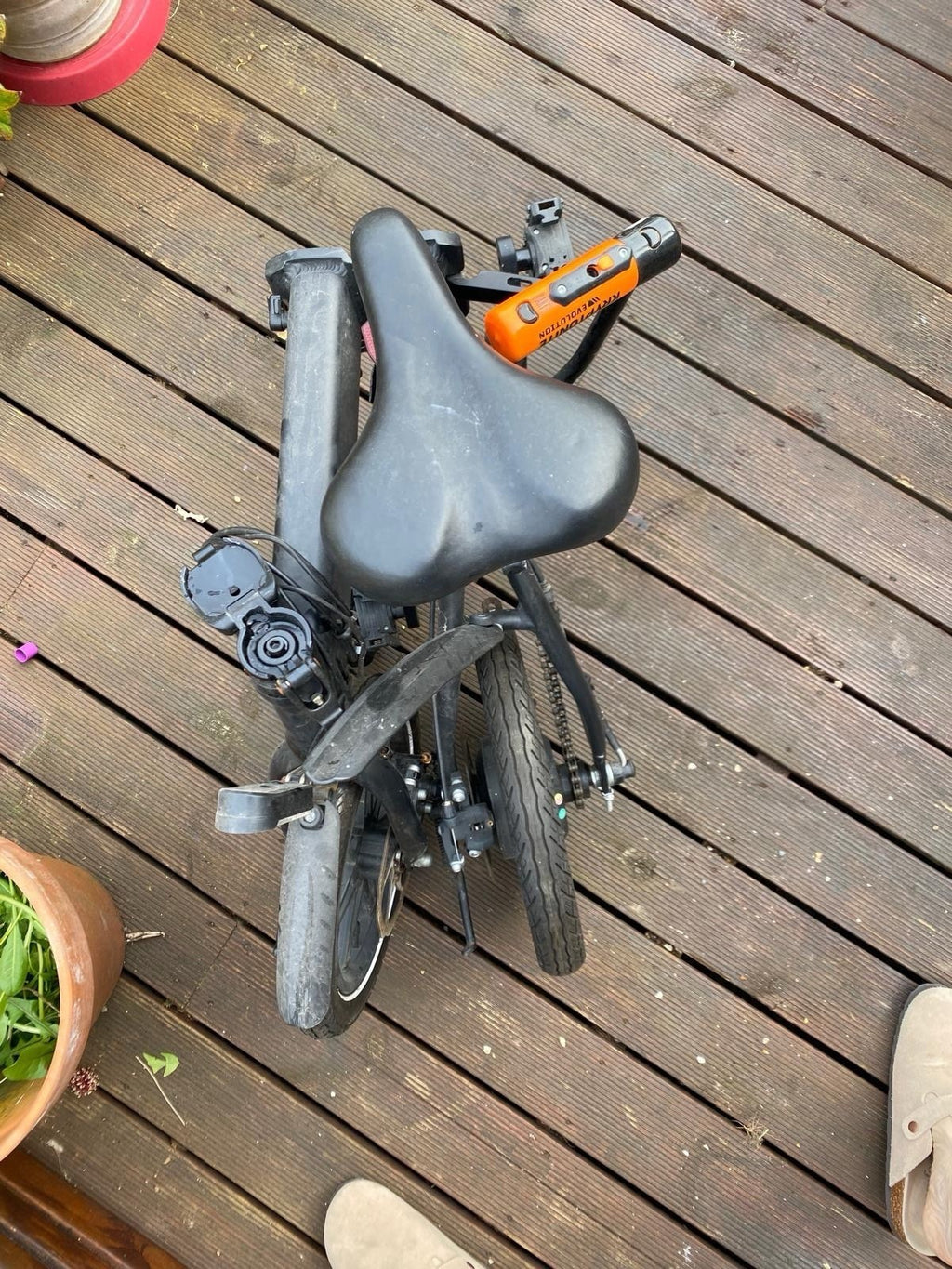 Whirlwind Foldable Bike 14in Black 250W 25km/h Mechanical Disc