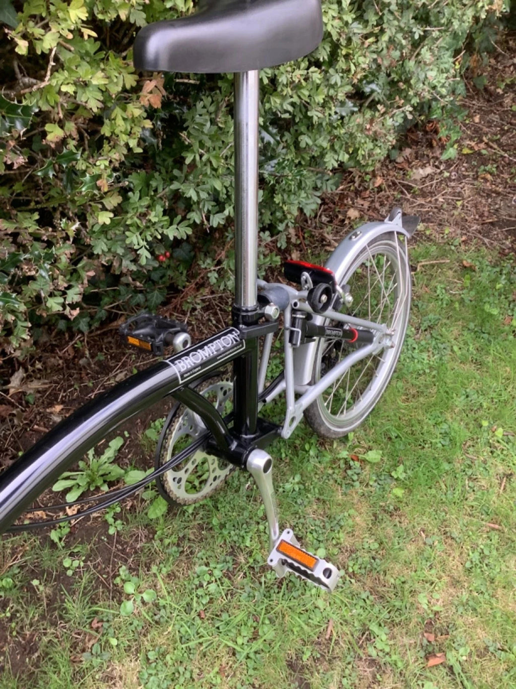 Brompton  M6L (6 Speed) folding bicycle -  (Mint Condition)