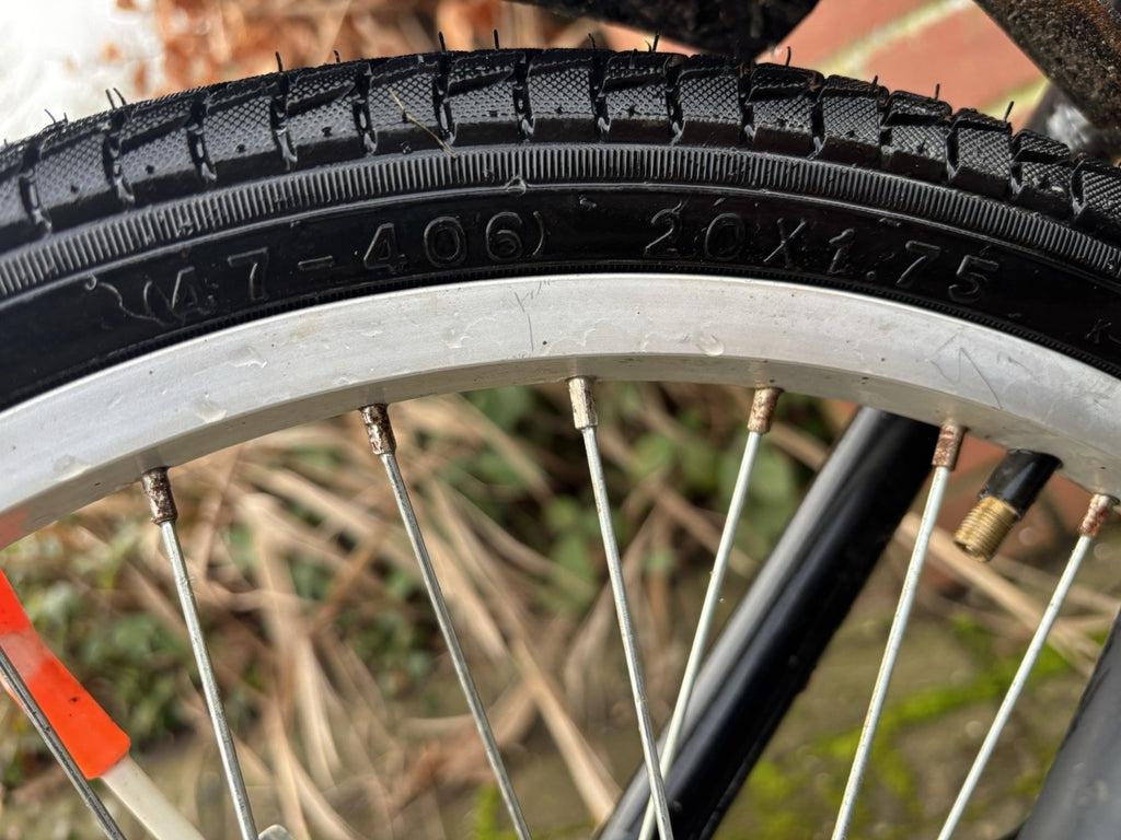 Ditto Adventure Tag along Child’s Bike. Foldable 20’ Wheel