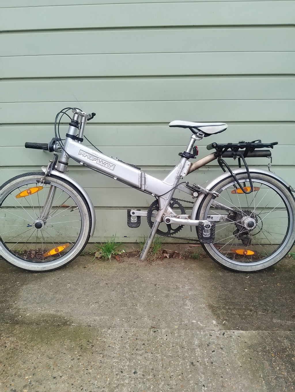 Giant Halfway folding bike