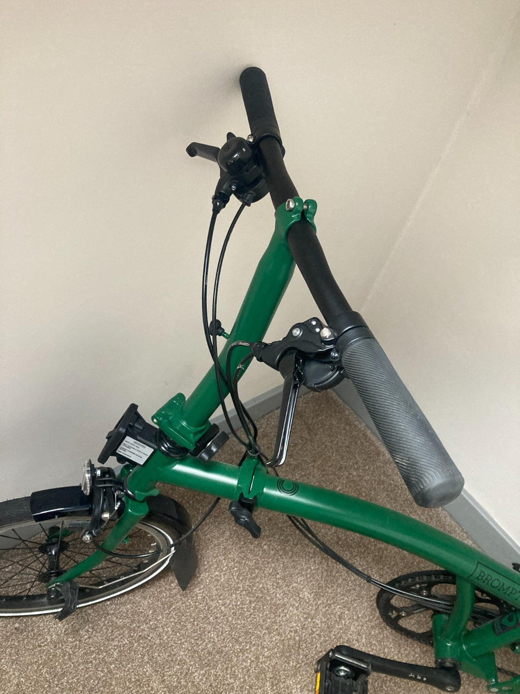 Brompton 2024 Brompton C Line M6L Black Edition Folding Bike - Racing Green