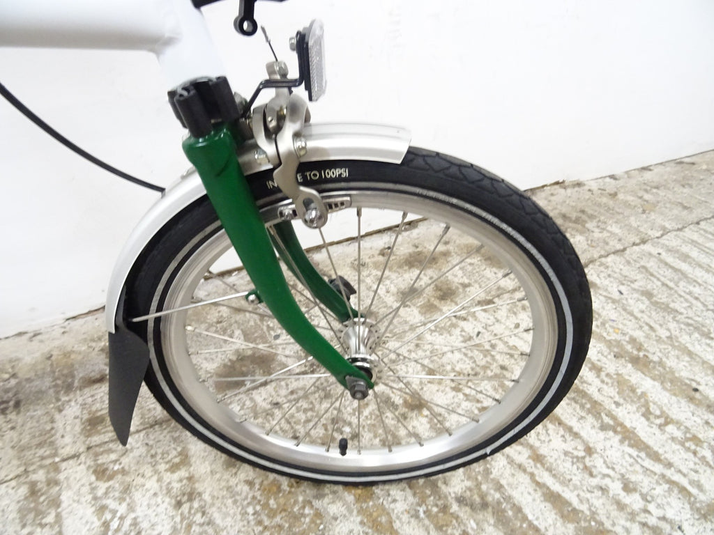 2013 Brompton M3R 16" Folding Bike Papyrus White / Racing Green Rack LoUsed VVGC