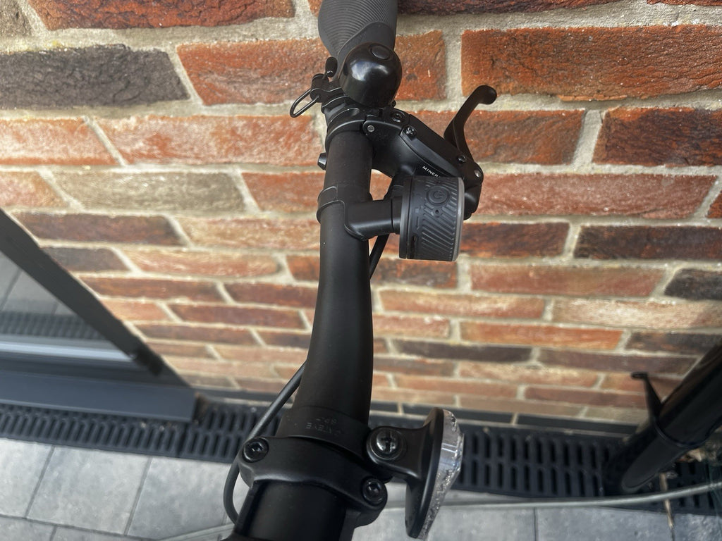 Brompton G Line Medium Space Black –  25 Miles – Rack/Mudguards + Extras