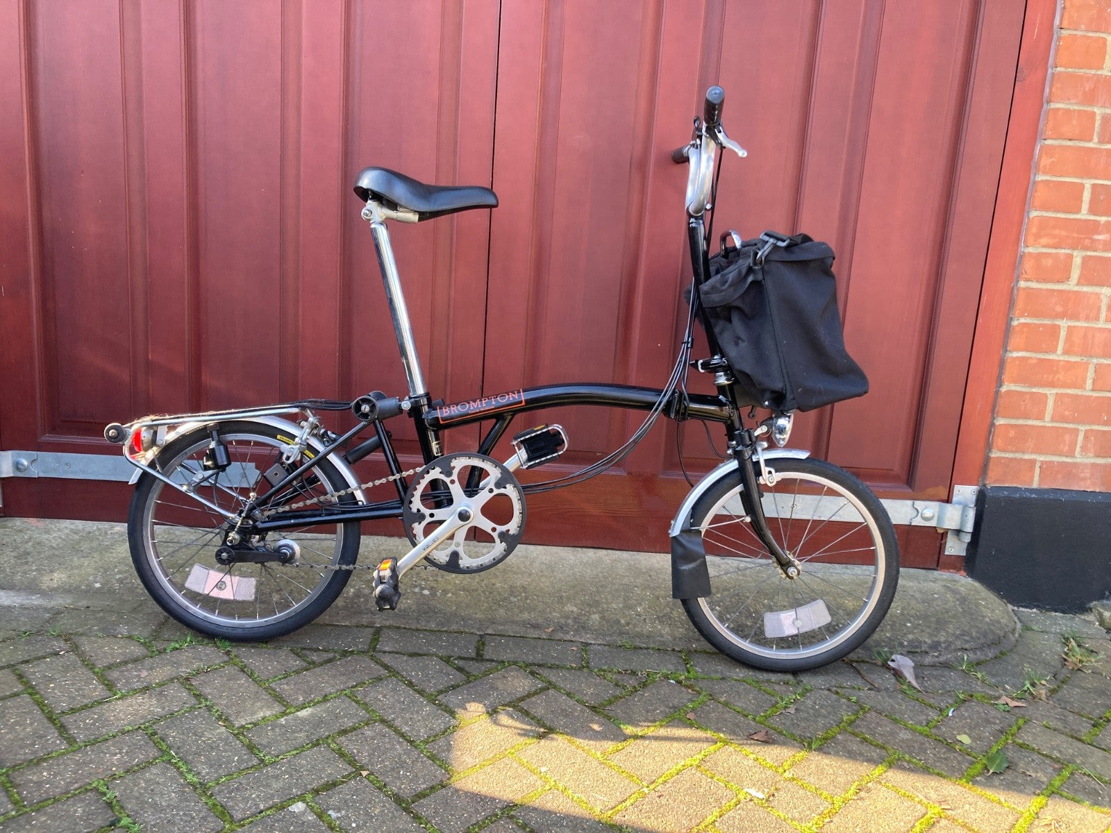 Brompton T5 folding bike in Black