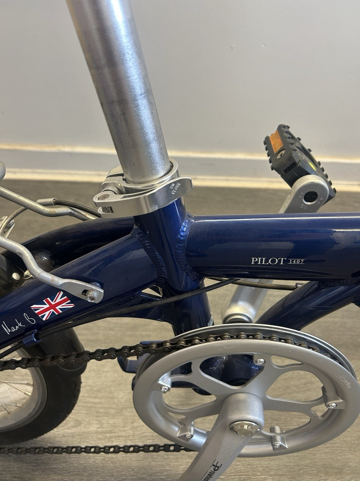 Bickerton Pilot 1407 16 in Folding Bike Blue Rear Carrier Mudguards Kickstand