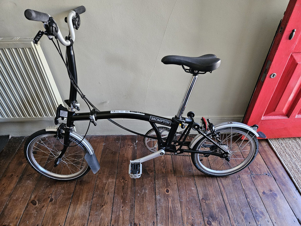2021 Brompton M3L 3-Speed Folding Bike – Black – Exceptionally Lightly Used