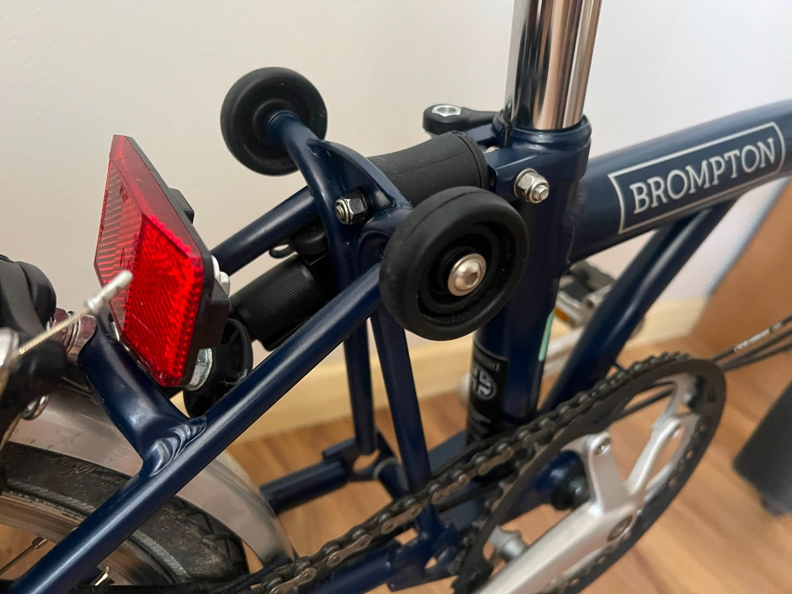 Brompton C Line M6L (6 Speed) folding bicycle - Navy BLUE (Excellent CONDITION)