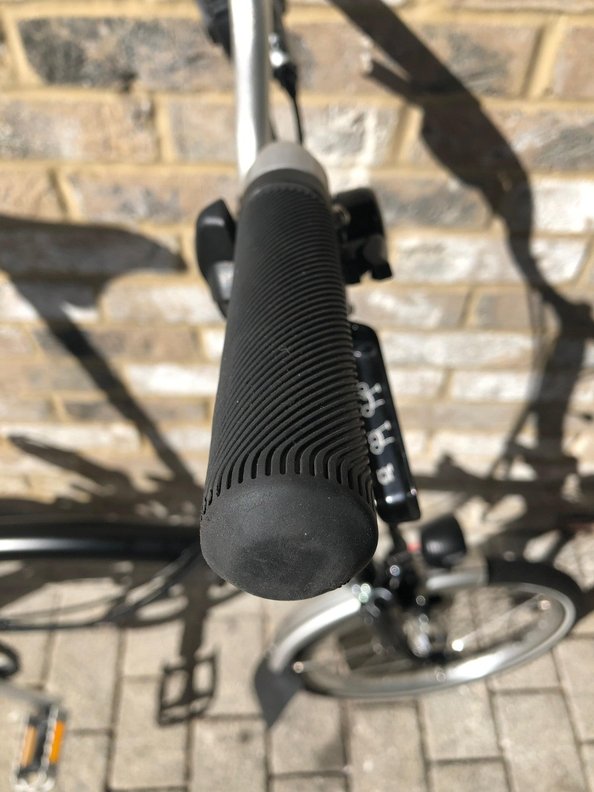 Brompton Black M6L (C Line 6 Speed) with Dynamo - WORLDWIDE SHIPPING