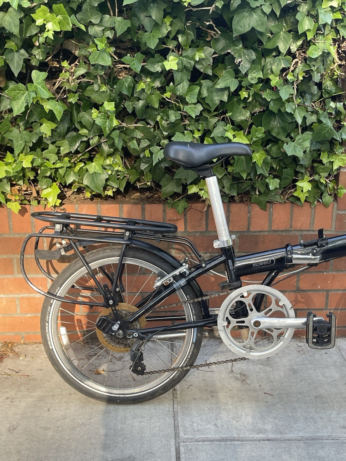 Dahon Speed Folding Bike – Black, Rear Rack Fitted For Adults