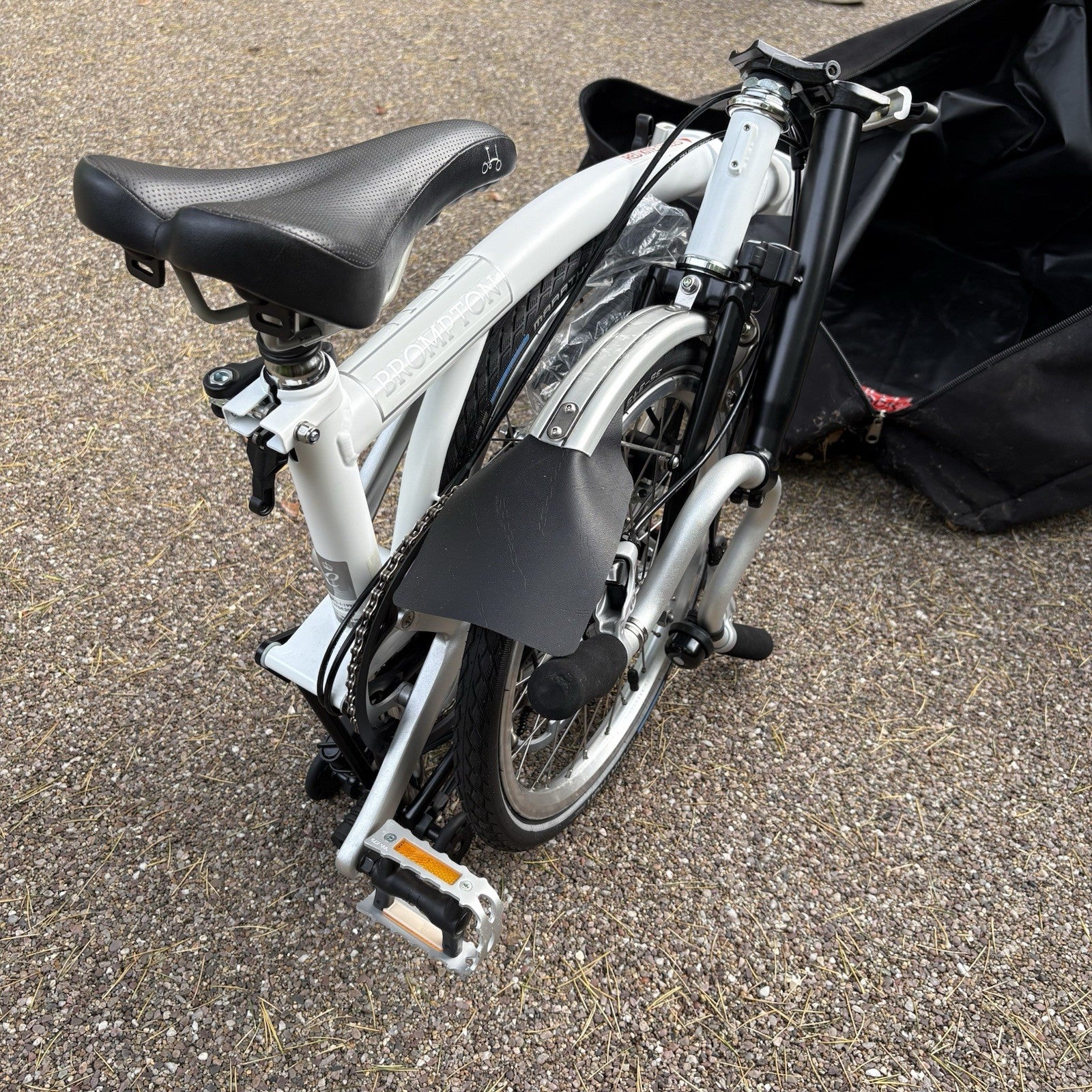 Brompton M3R 3 Speed Folding Bike White, Mid Bar, Rear Rack, C Line equivalent