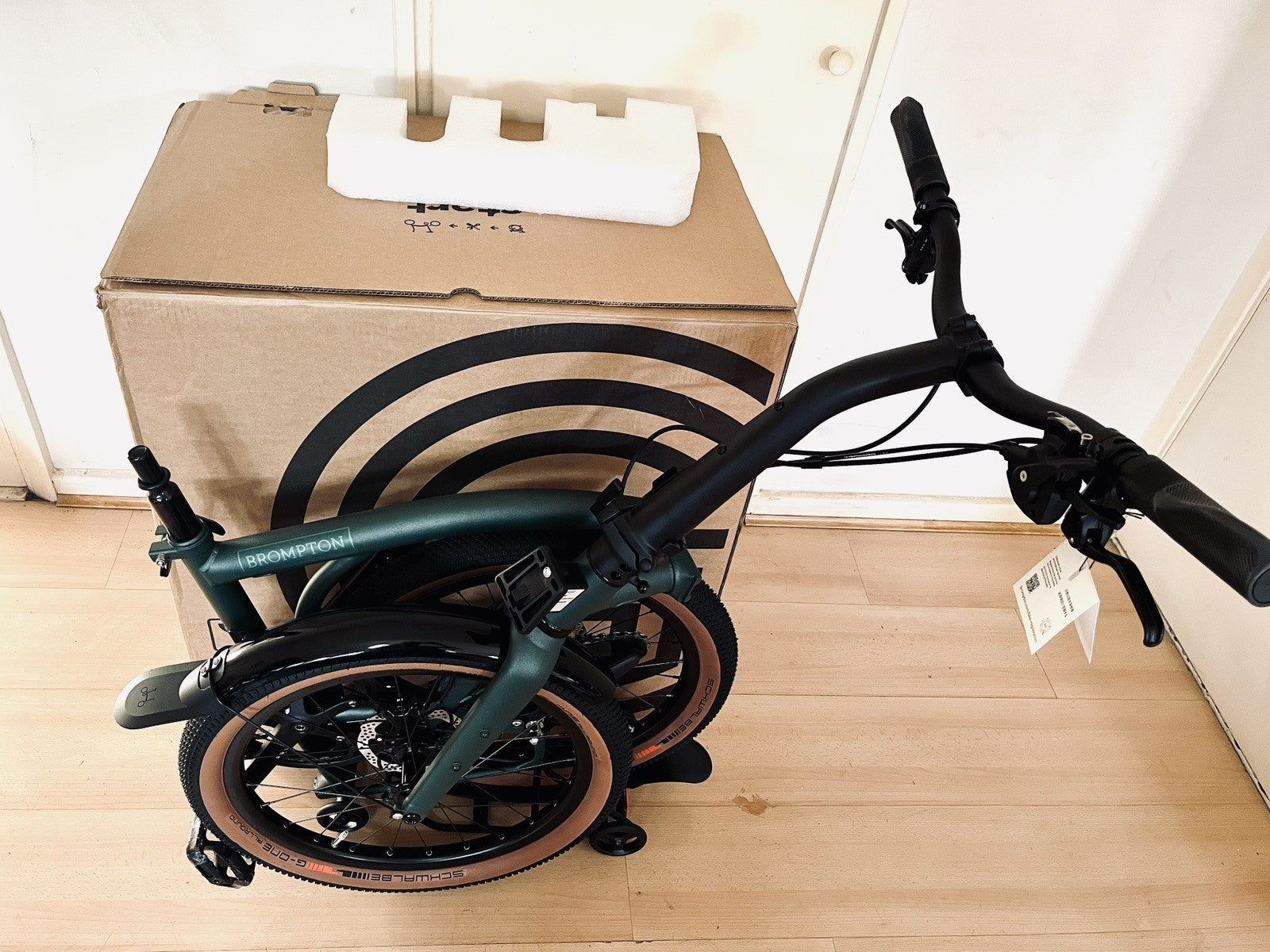 Brompton G Line, 8 speed w Roller Rack 2026 - Forest Green - Size Medium