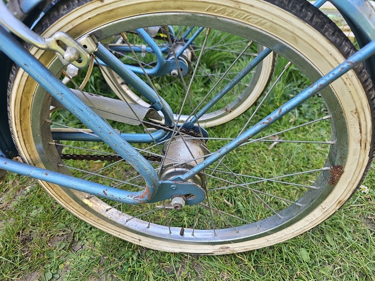 Pair of Hercules Classic folding bikes. Need Renovation.