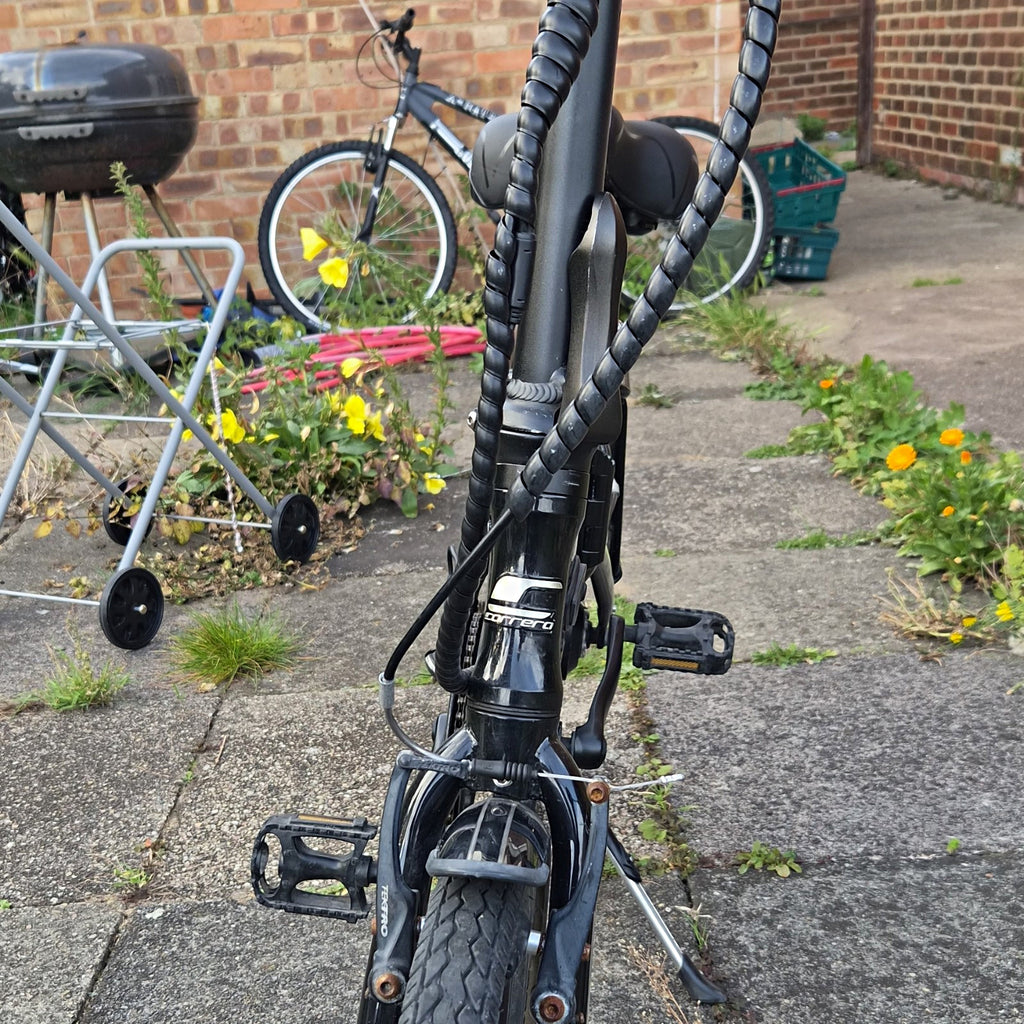 Carrera Crosscity E  Folding Bike Black V-Brakes Flat Bar Mudguards Kickstand