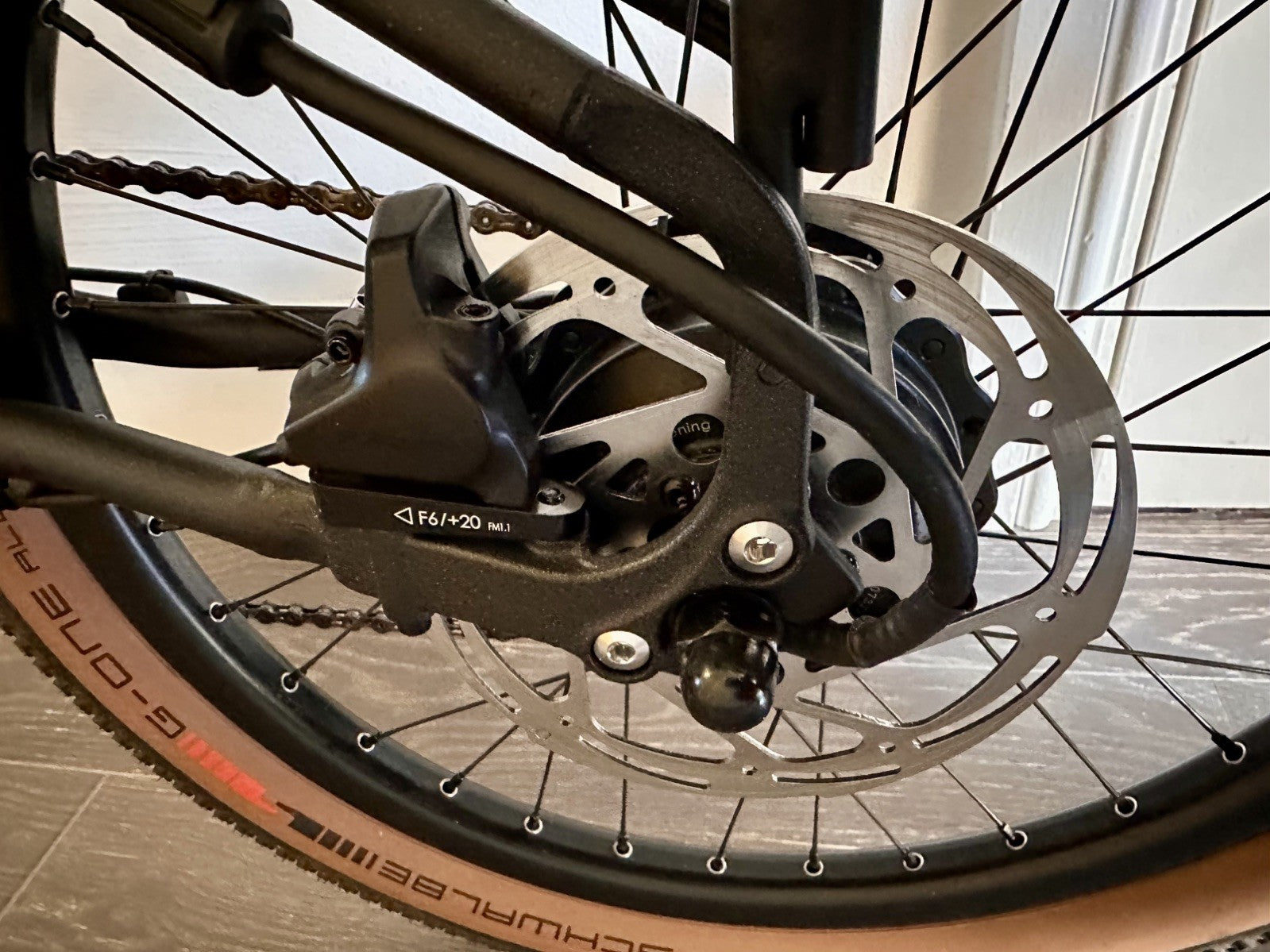 Electric G Line with Roller Frame, Handlebar Control, 4-speed + Brompton Lights