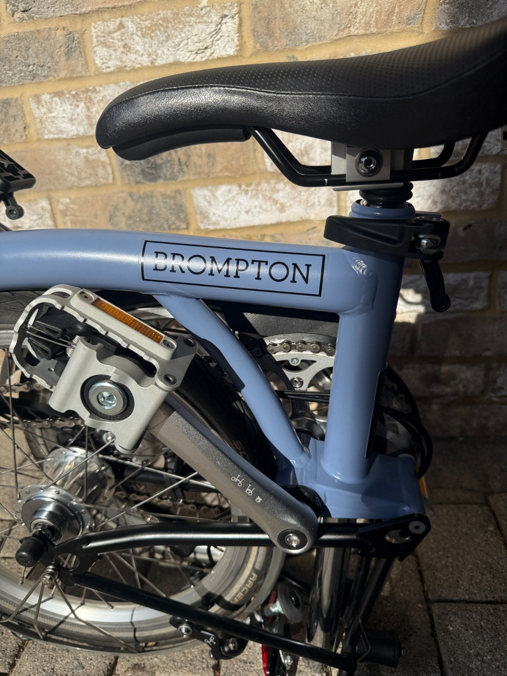 Brompton Cloud Blue & Black - C Line Mid M3L - WORLDWIDE SHIP - Top Condition