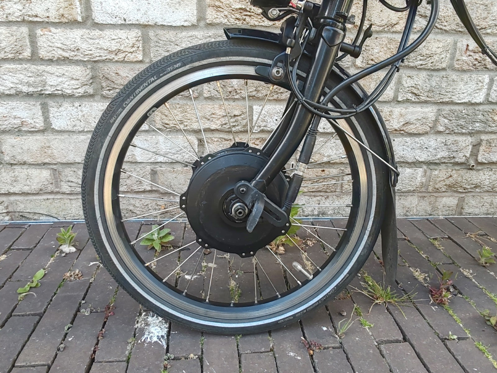 2024 Brompton P Line 12 Speed Midnight Black H Bar Low Mileage