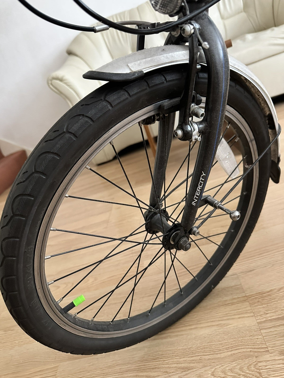 Carrera Intercity 20in Folding Bike Black/Silver Rear Rack Mudguards V-Brake