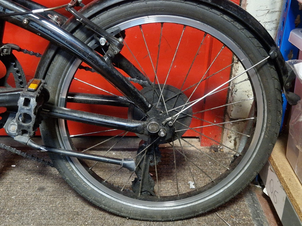 Tern Link B7 Folding Bike - Great for Public Transport - Compact Storage