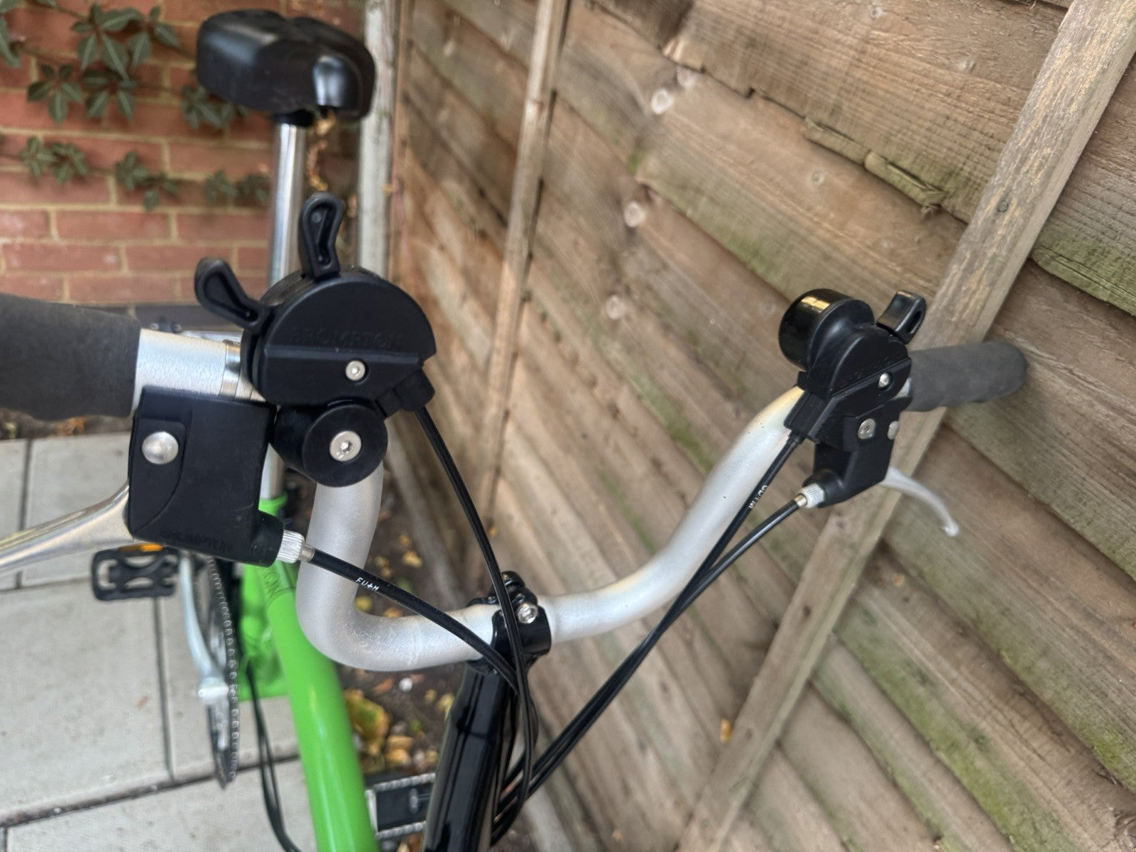 Classic 6-Speed Brompton Folding Bicycle - green Excellent condition
