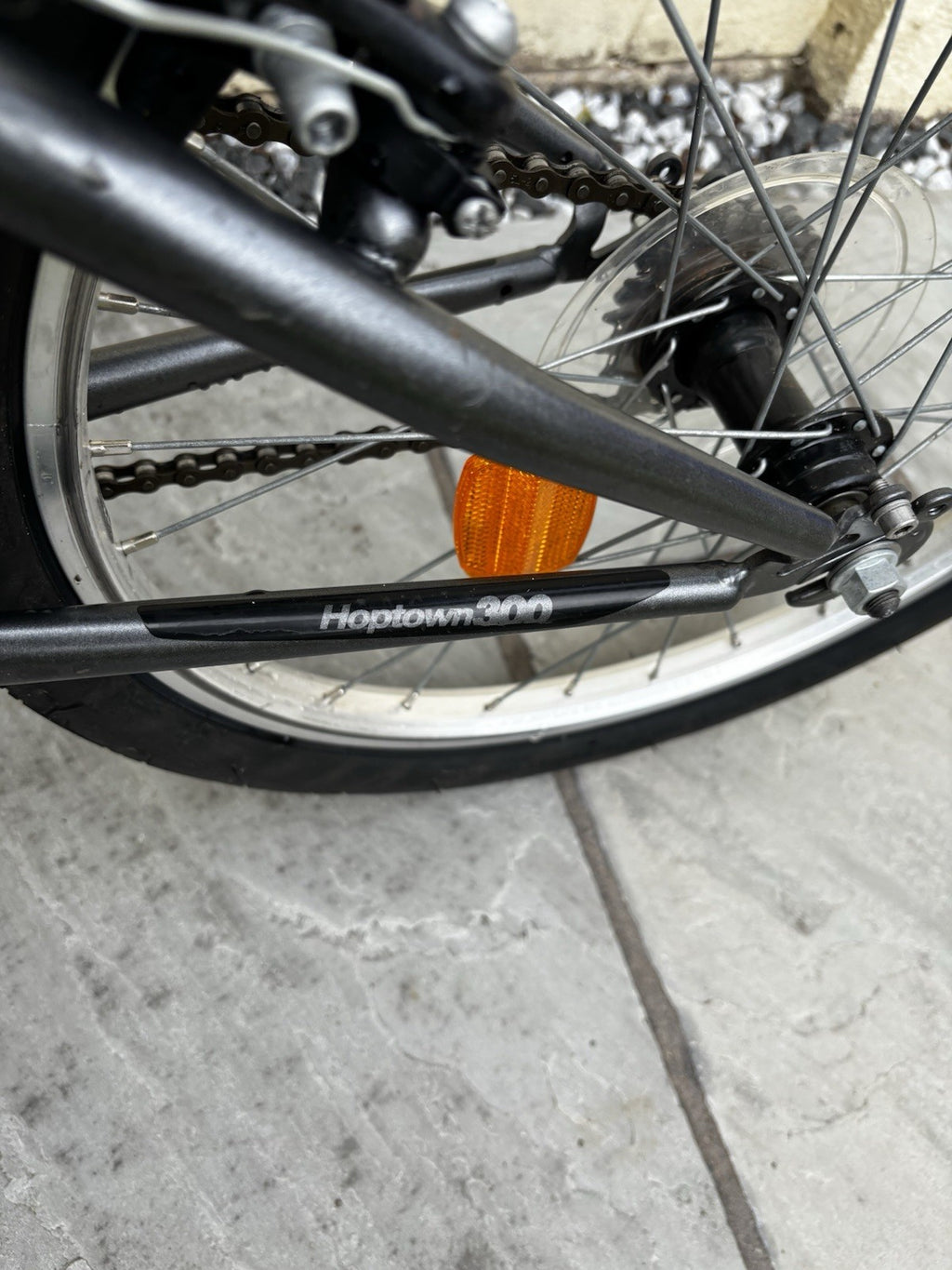 B'TWIN Hoptown 300 20in Folding Bike M Frame Grey/Black Reflectors
